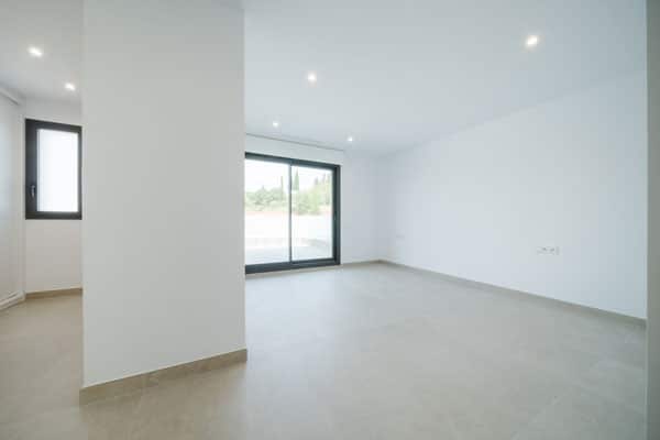 Suite en vivienda unifamiliar con piscina