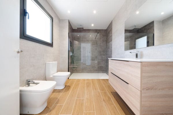 Baño completo moderno