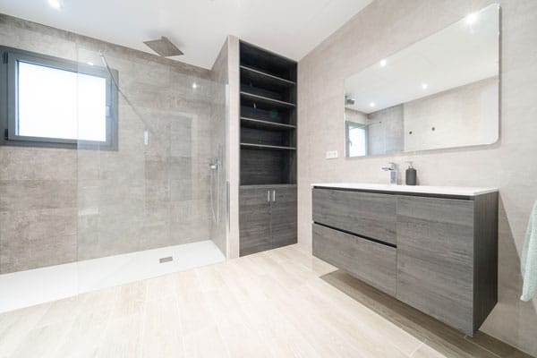 Lavabo en vivienda unifamiliar sostenible
