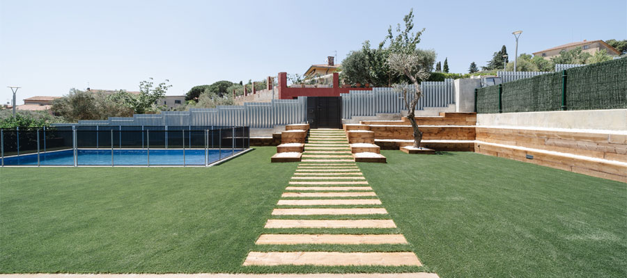 Jardín en casa moderna